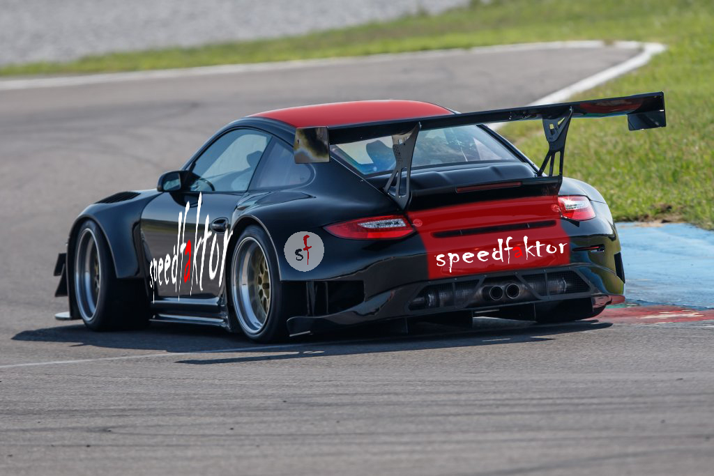 Speedfaktor Porsche 911 997 - Racecar Design